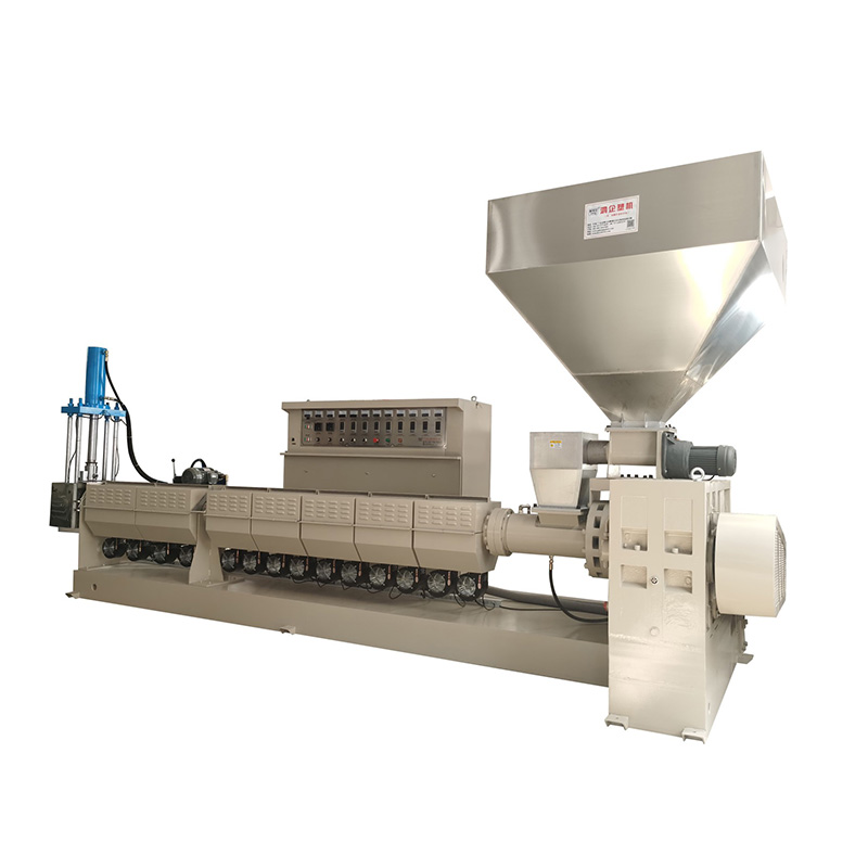 Plastic Extrusion Machine